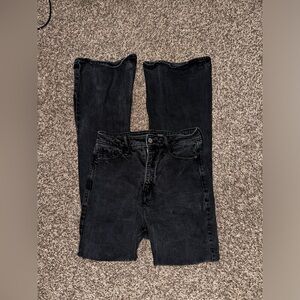 Women’s Old navy higher high rise black flare jeans